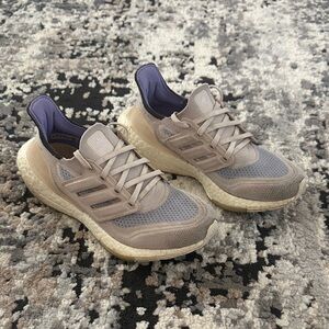 Adidas shoes size 7.5